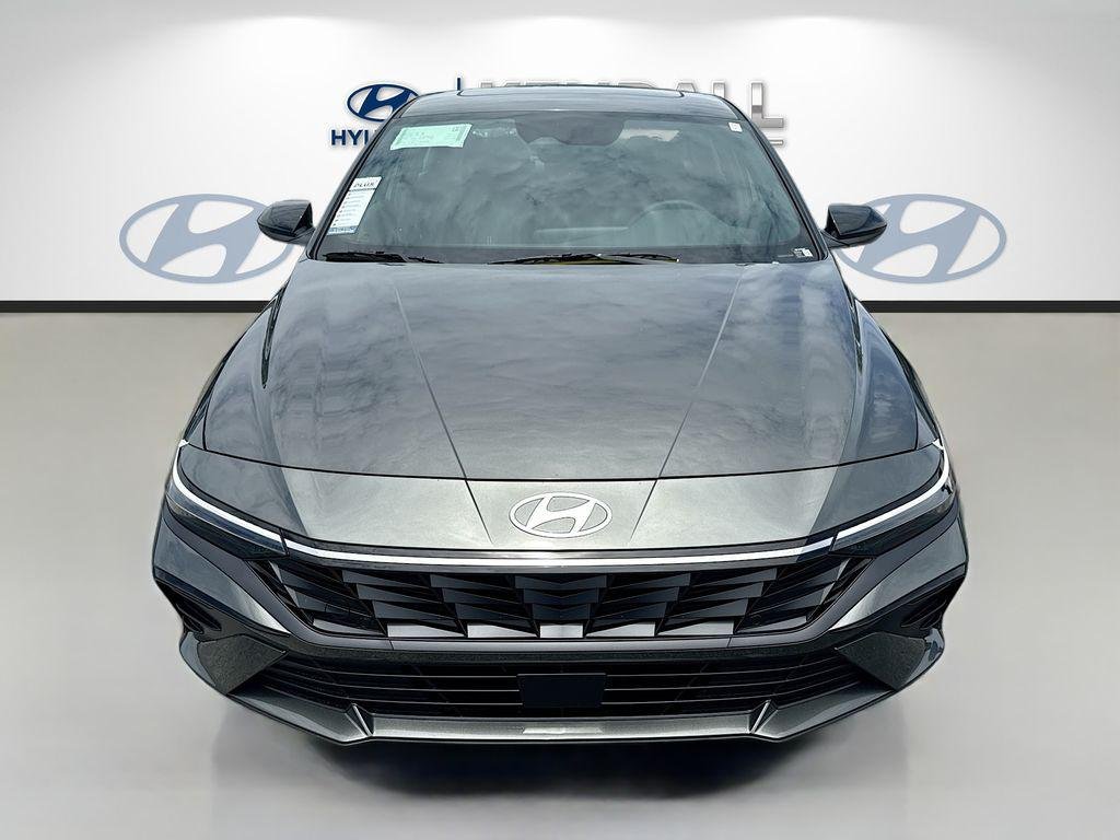New 2026 Amazon Gray Hyundai SEL Sport Premium image 2