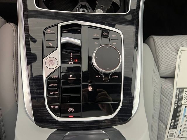 New 2026 Black BMW sDrive40i image 24