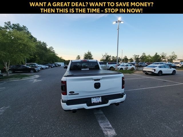 Used 2022 White Ram Laramie image 12