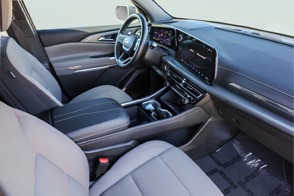 2026 Chevrolet Traverse LT - Photo 31