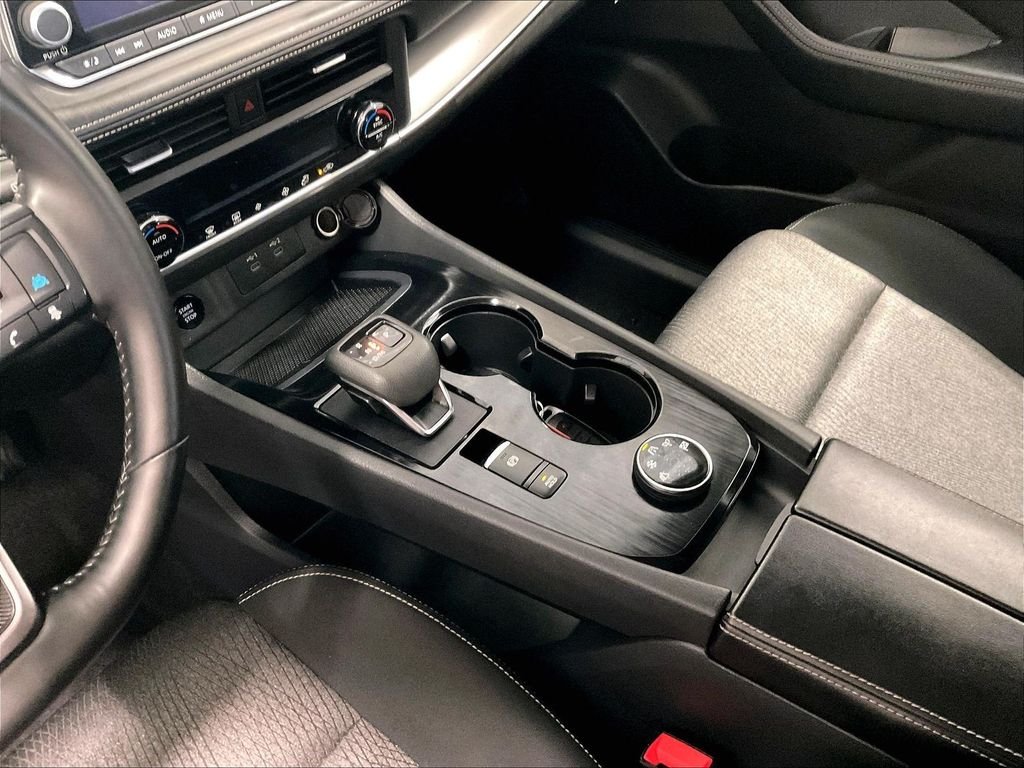 Used 2025 Silver Nissan SV image 20