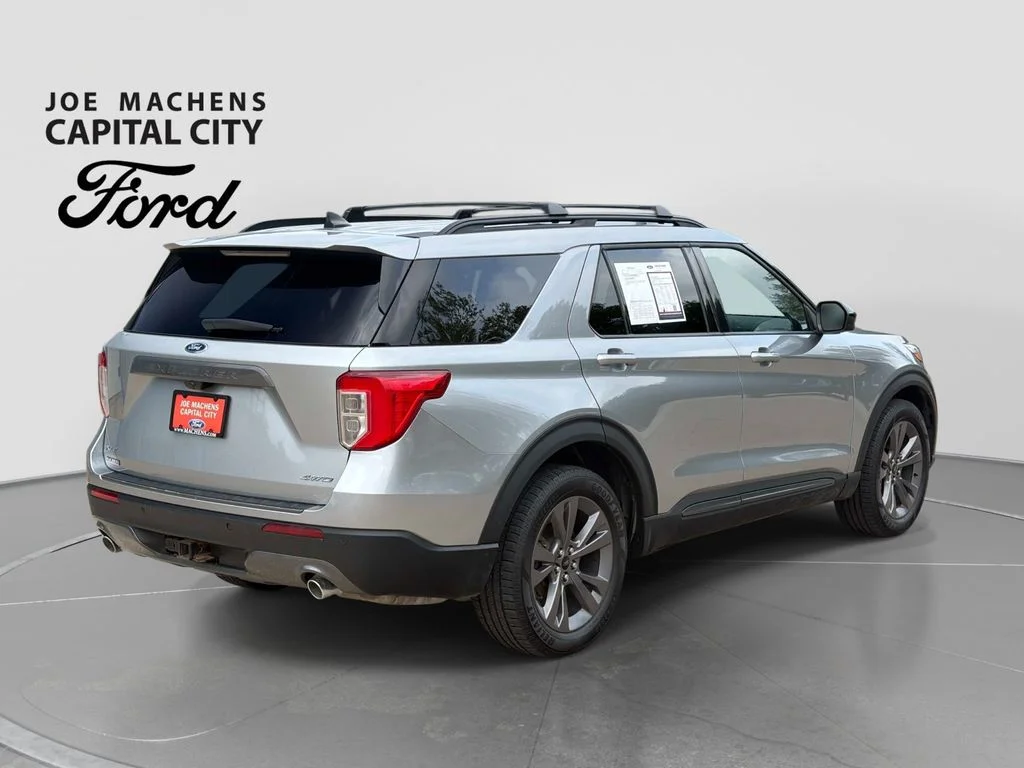 Used 2023 Silver Ford XLT image 5