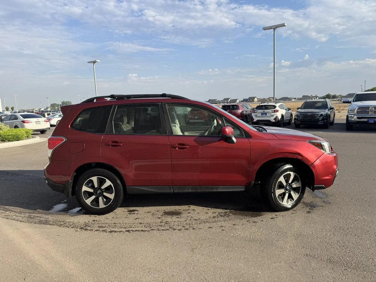 Used 2017 Venetian Red Pearl Subaru Premium image 8