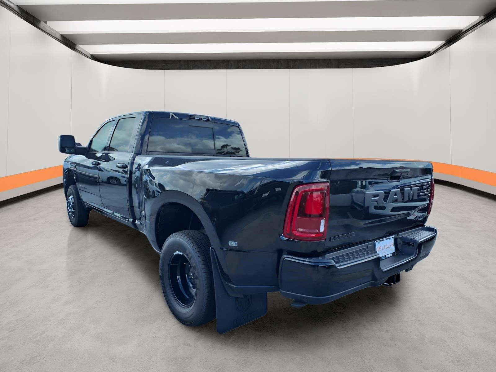 New 2026 Diamond Black Crystal Pearl-Coat Exterior Paint RAM Laramie image 2