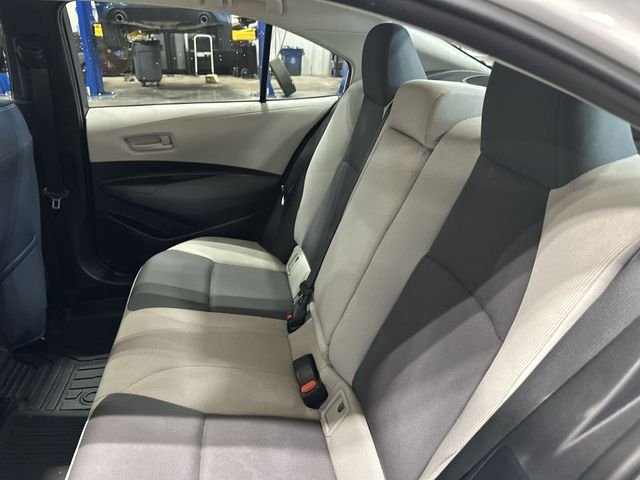Used 2023 White Toyota LE image 31