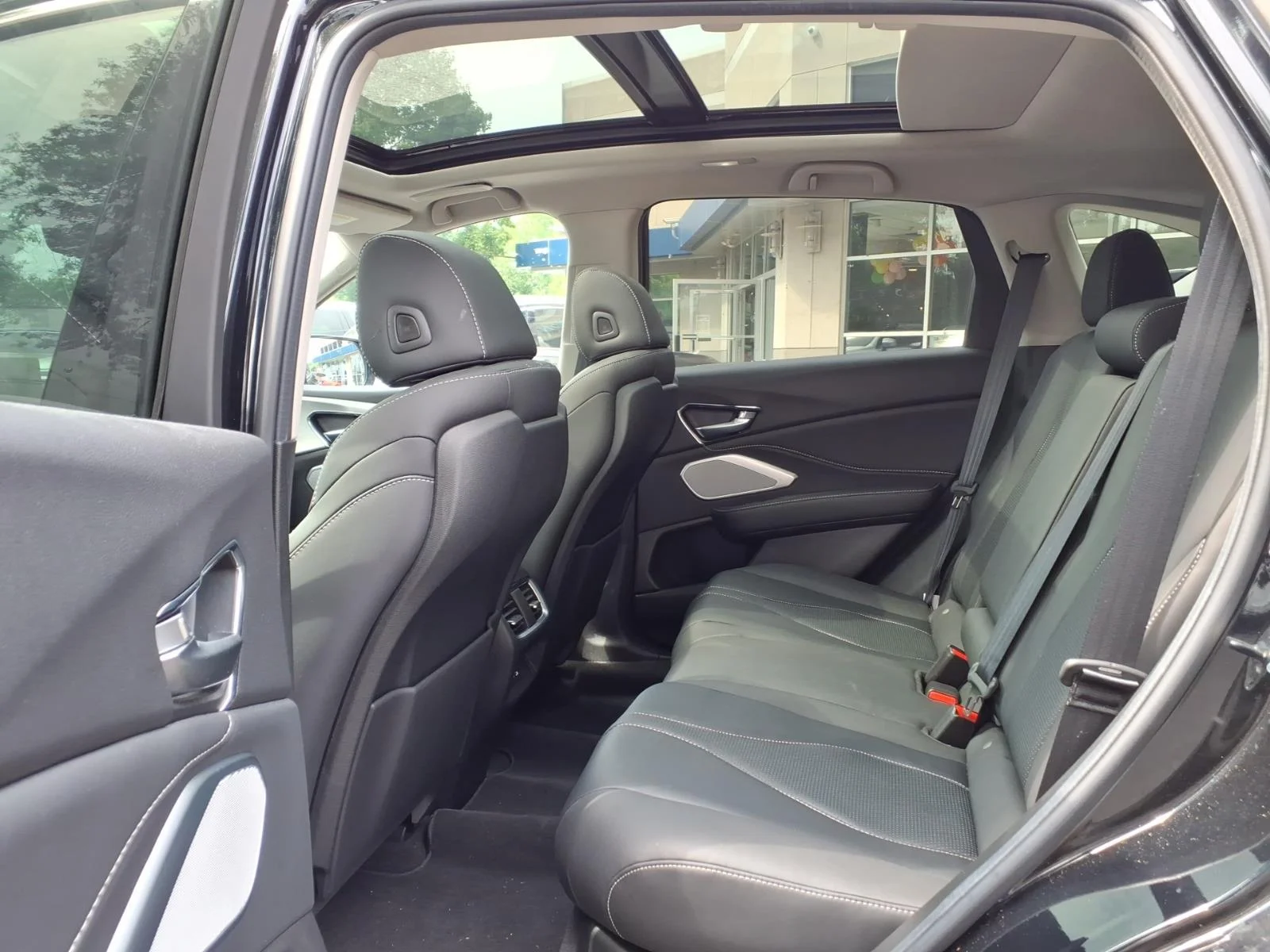 Used 2024 Majestic Black Pearl Acura SH-AWD TECH image 10