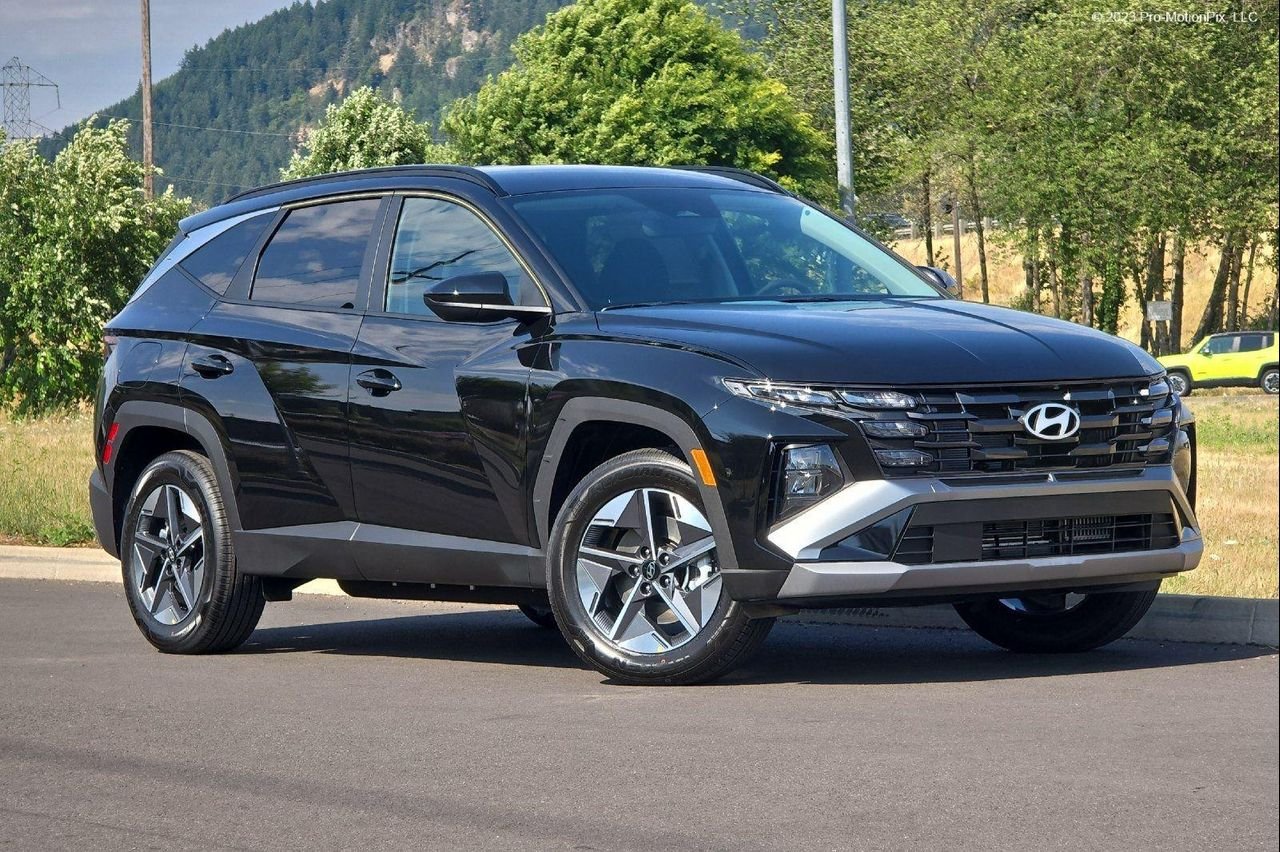 New 2026 Black Hyundai SEL image 1
