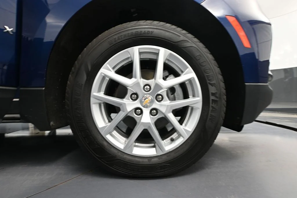 Used 2022 Blue Chevrolet LS image 15