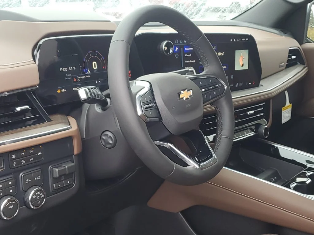 2027 Chevrolet Suburban High Country - Photo 7