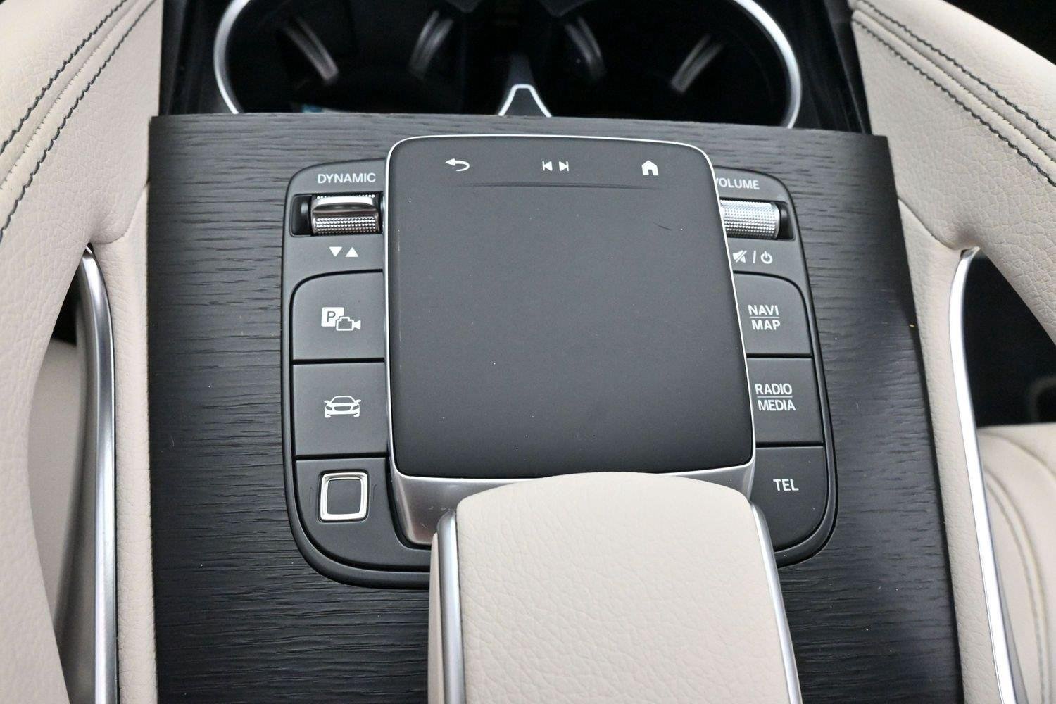 Used 2025 Polar White Mercedes-Benz GLS 450 image 30