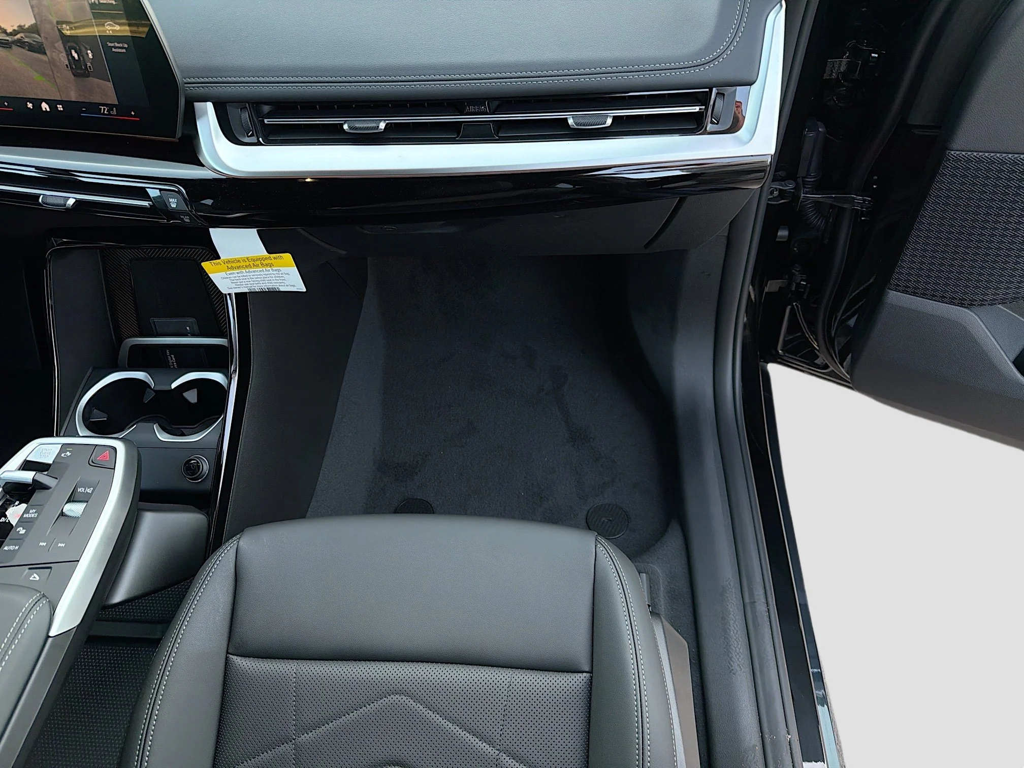 New 2026 Black Sapphire Metallic BMW xDrive28i image 17