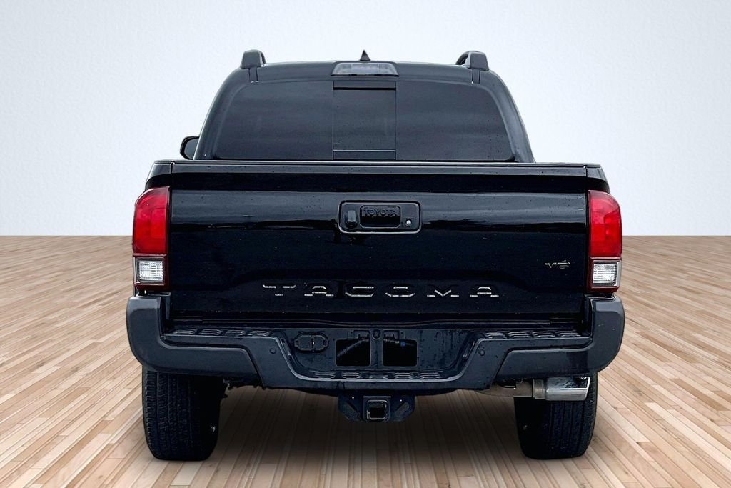 Used 2021 Black Toyota SR5 image 4