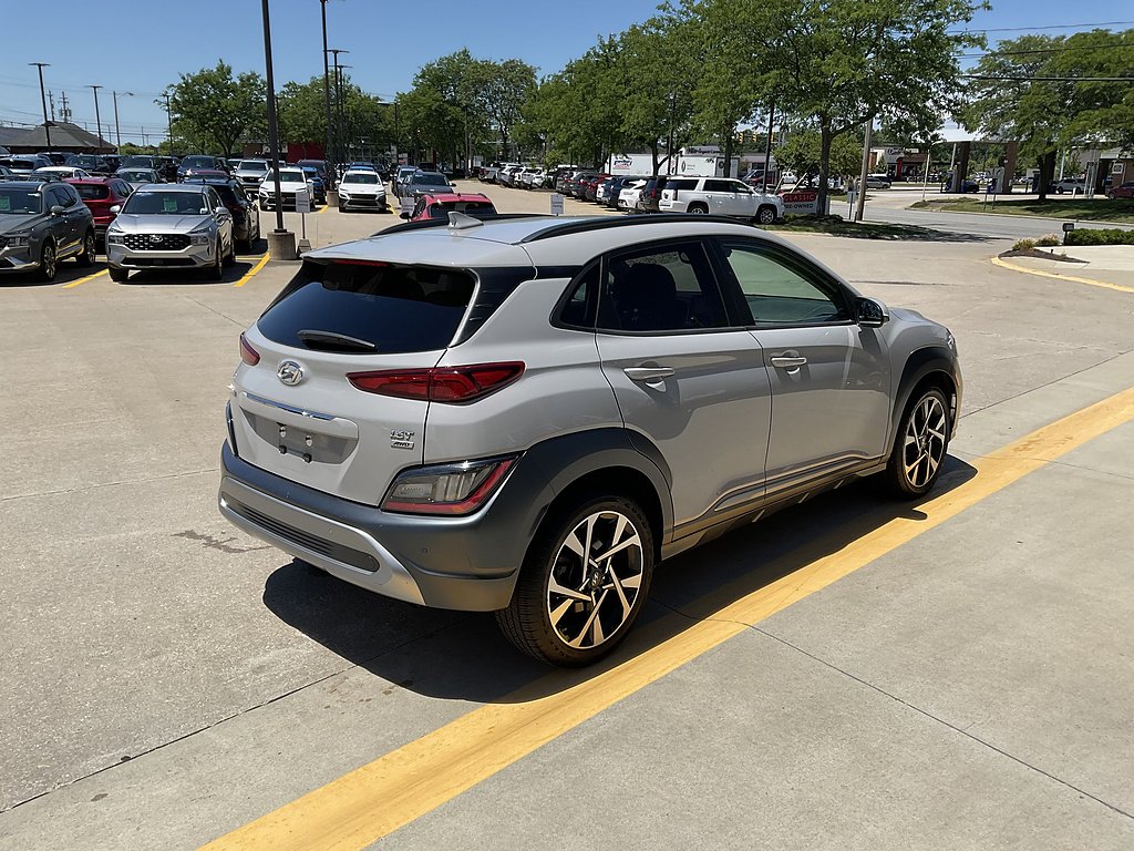 Used 2023 Cyber Silver Hyundai Limited image 3