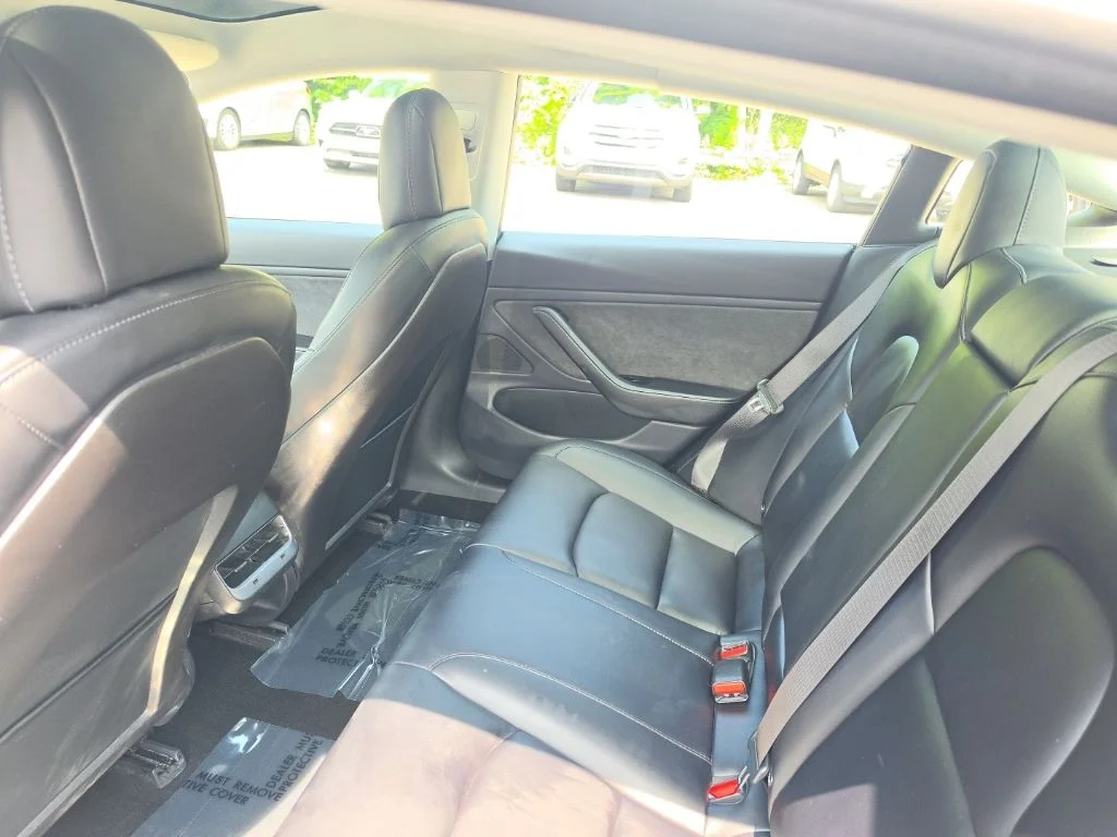 Used 2018 Blue Tesla Long Range image 8