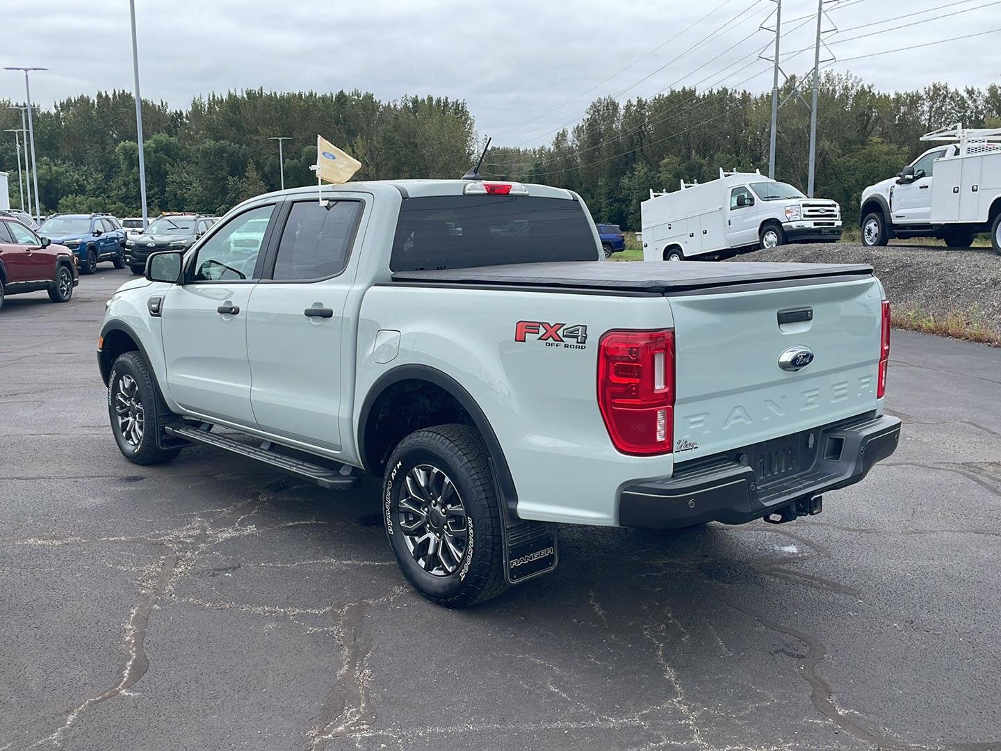 Used 2021 Cactus Gray Ford XLT image 3
