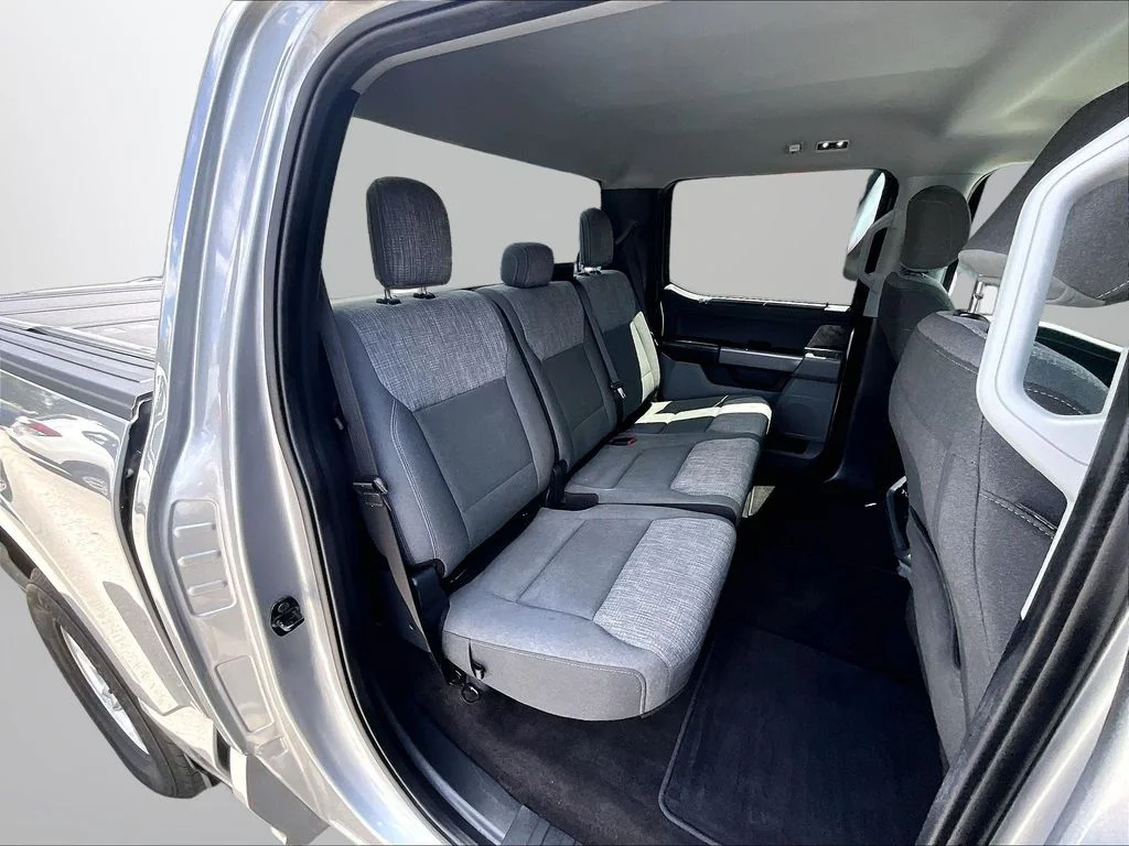 Used 2021 Silver Ford XLT image 26