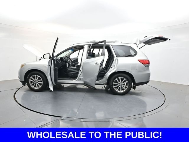 Used 2014 Silver Nissan SV image 47