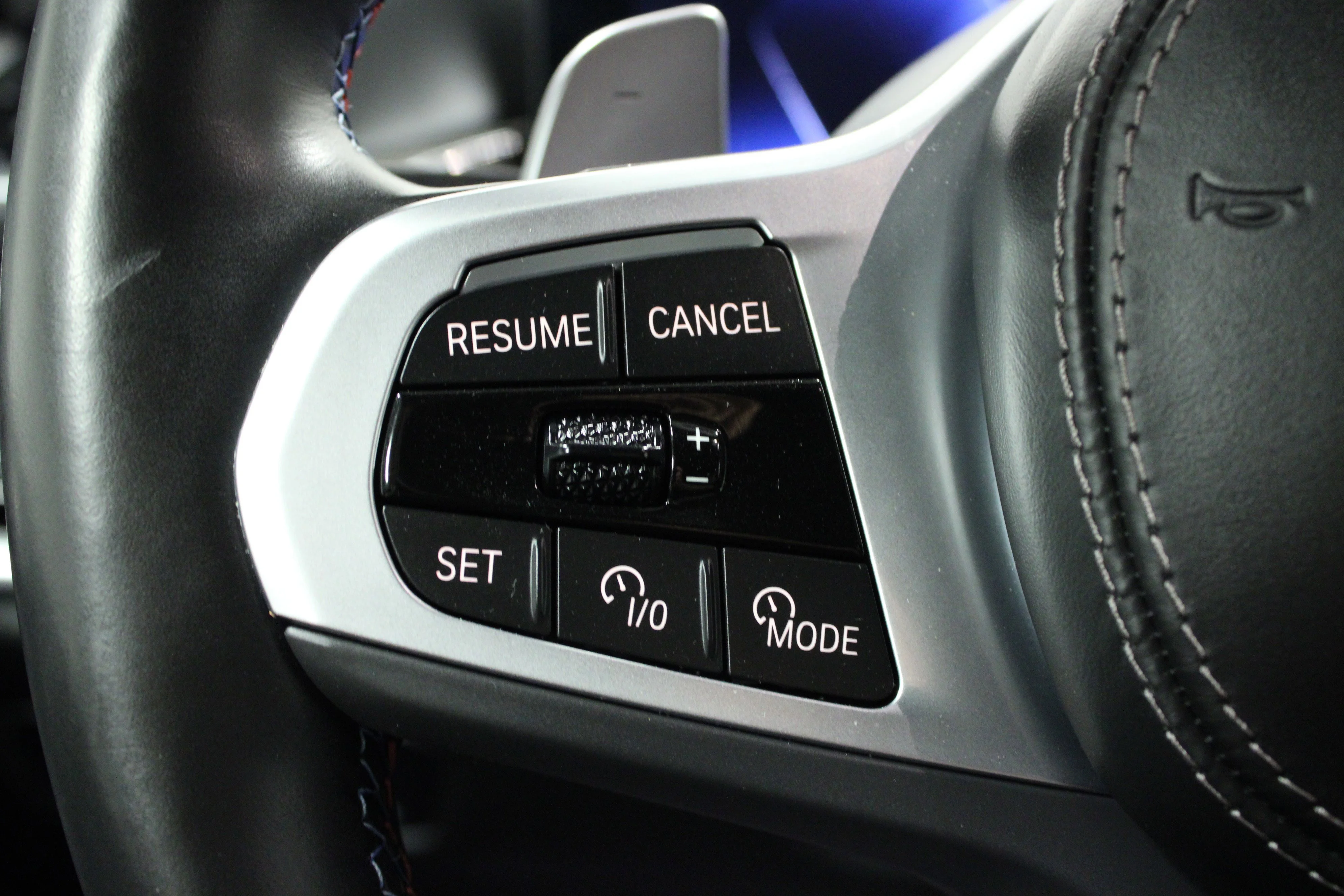 Used 2024 Black Sapphire Metallic BMW M60i image 20