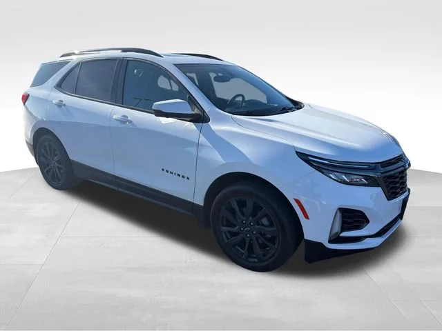 Used 2023 Summit White Chevrolet RS image 9