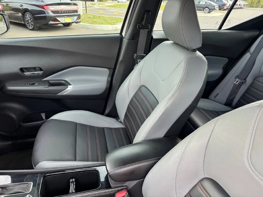 Used 2021 White Nissan SR image 7