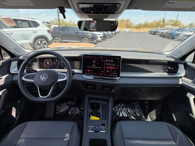 New 2026 Black Volkswagen 2.0T SE image 9
