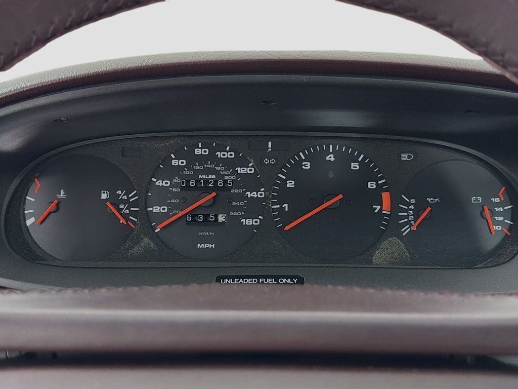 Used 1987 White Porsche  image 18
