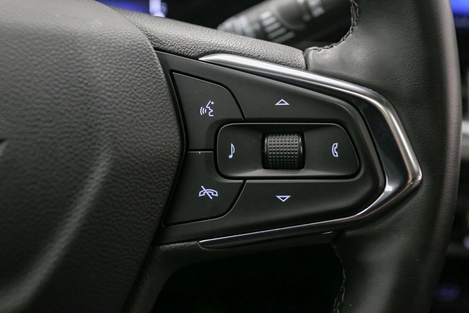 Used 2025 Mosaic Black Metallic Chevrolet ACTIV image 35