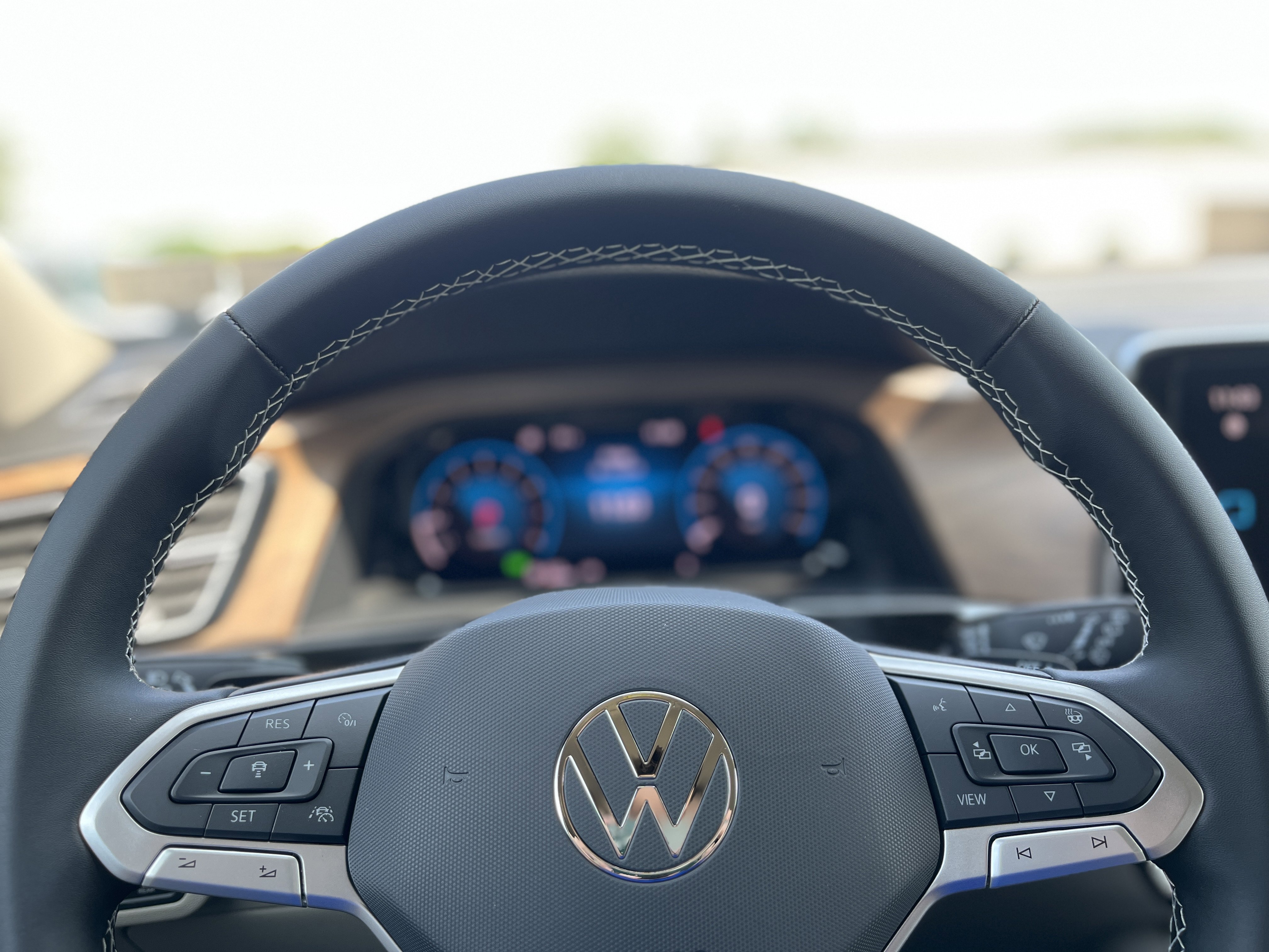 New 2026 Deep Black Pearl Volkswagen 2.0T SE w/Technology image 21