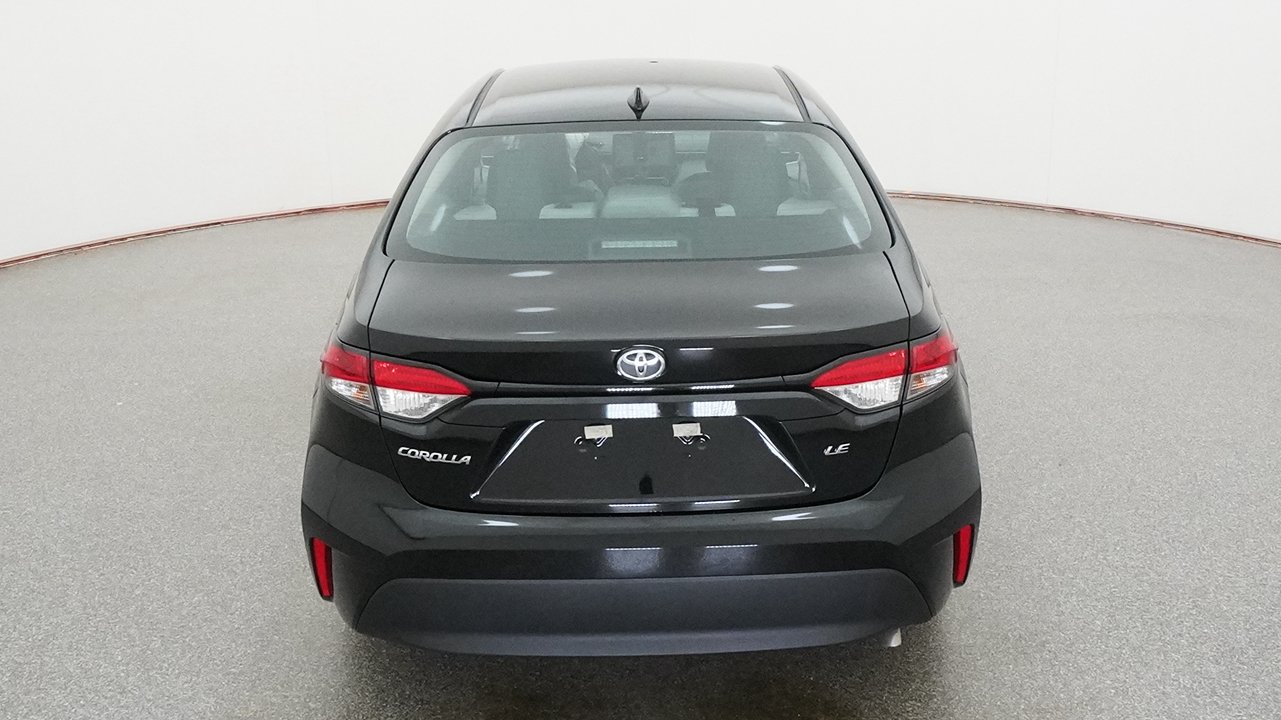 New 2027 Inked Toyota LE image 12