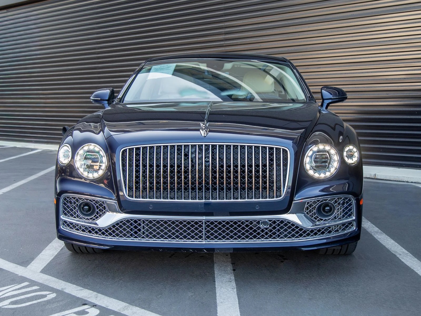 Used 2024 Blue Bentley Azure image 10