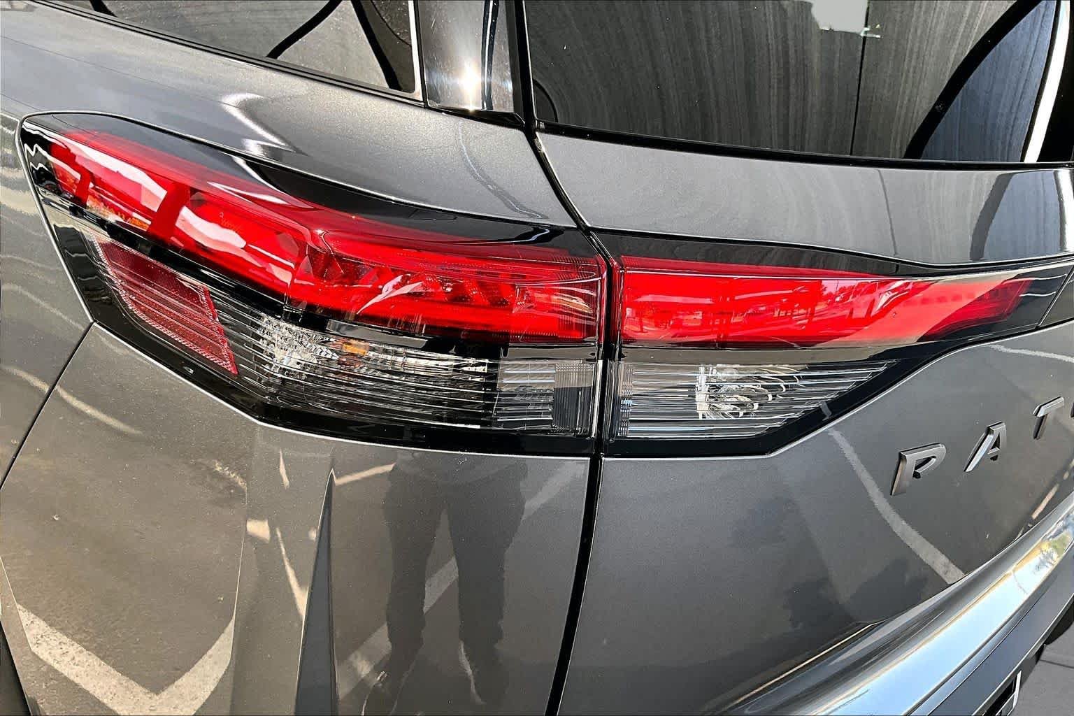 New 2026 Gun Metallic Nissan SL image 14