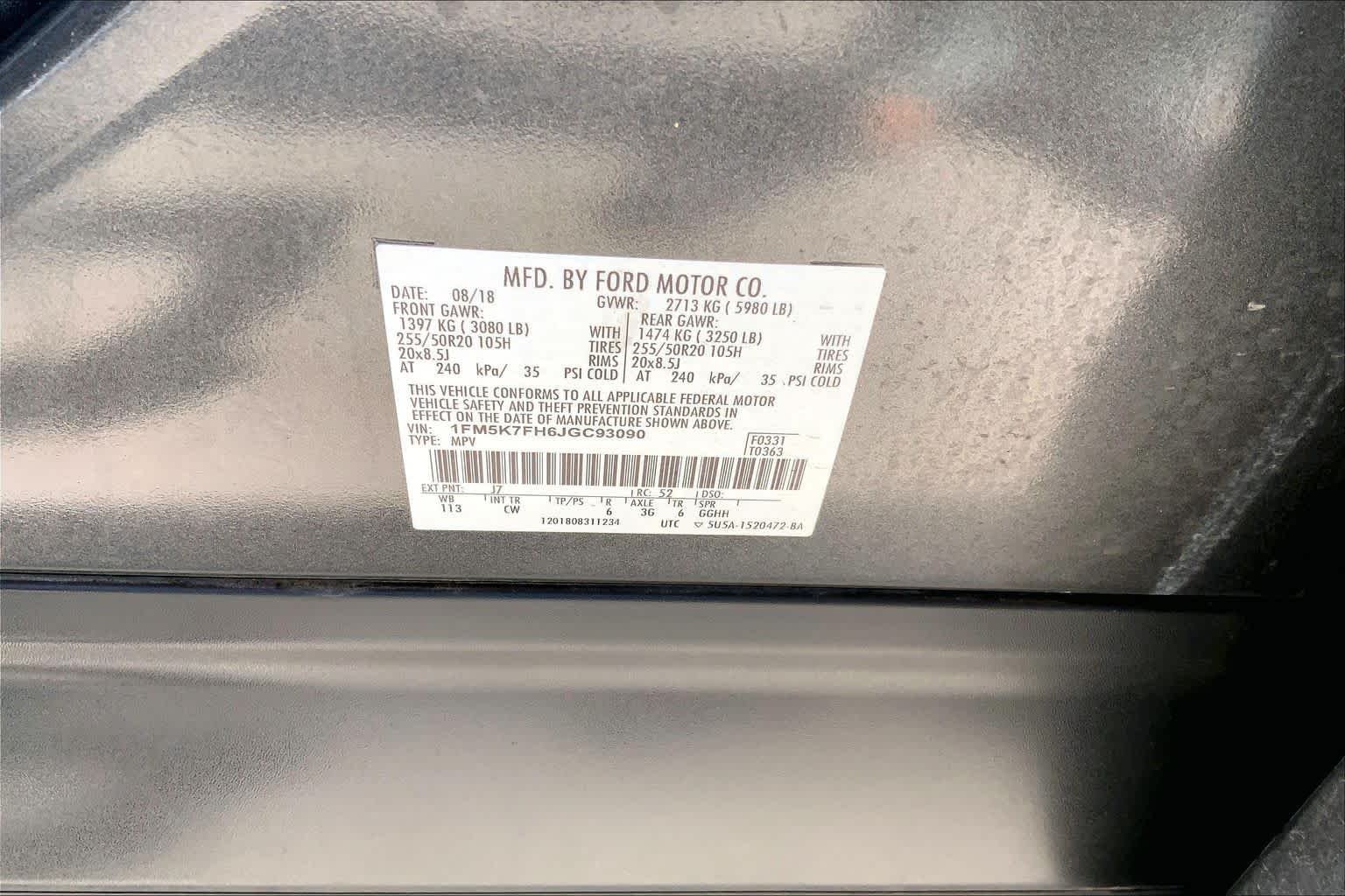 Used 2018 Magnetic Metallic Ford Limited image 33