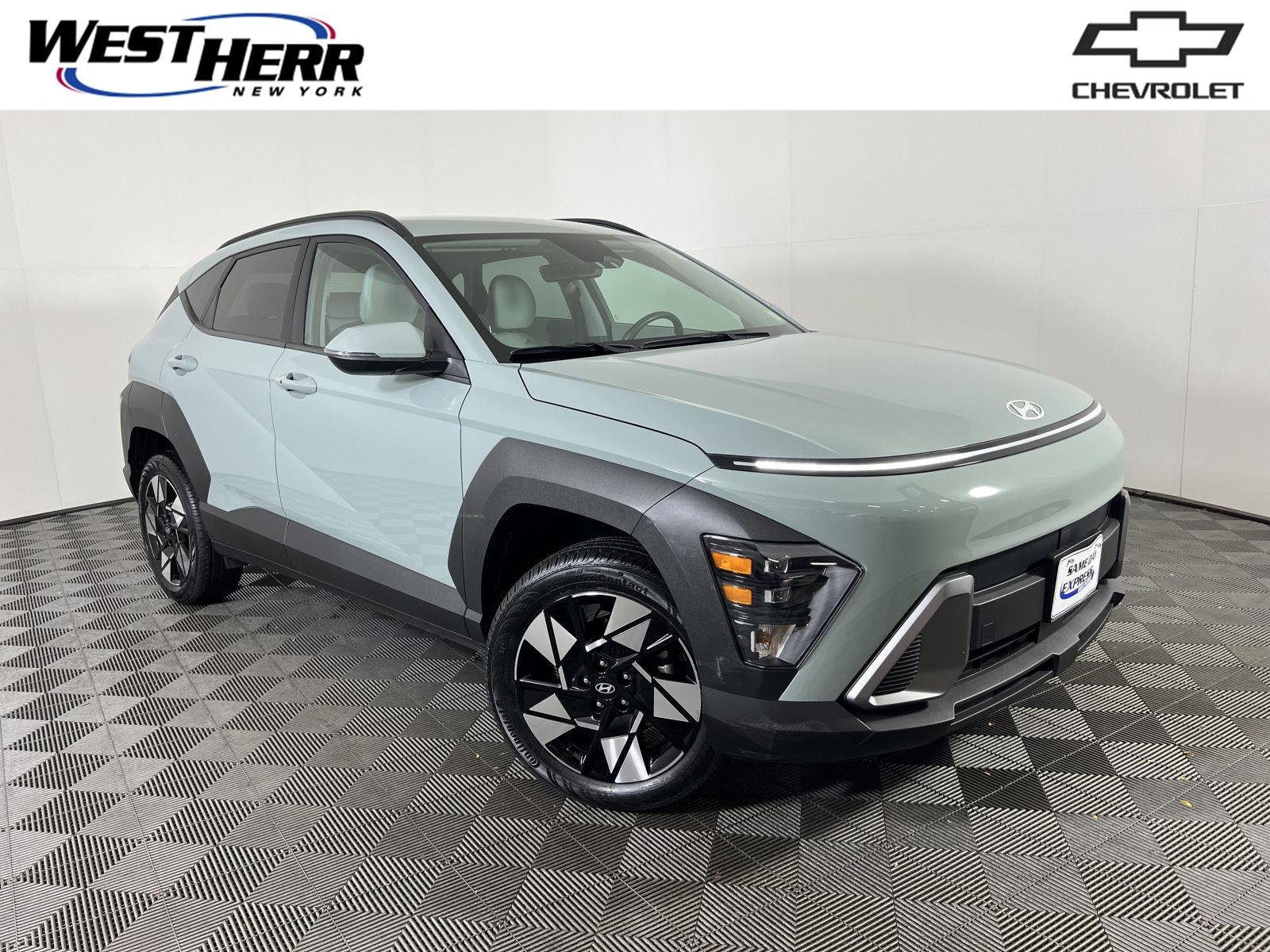 Used 2024 Mirage Green Hyundai SEL image 1