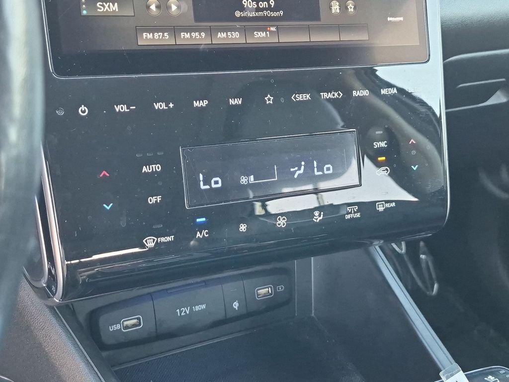 2022 Hyundai Tucson Limited - Photo 22