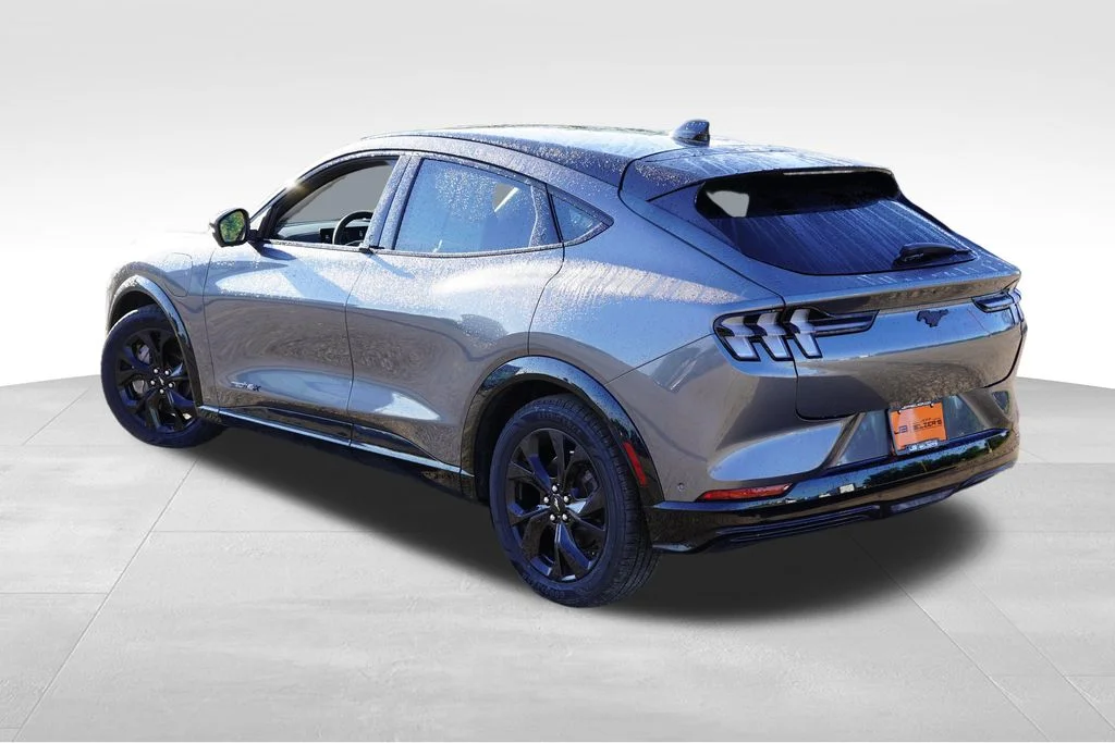 Certified Used 2023 Carbonized Gray Metallic Ford Premium image 7