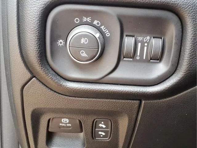 Used 2026  Ram Laramie image 15
