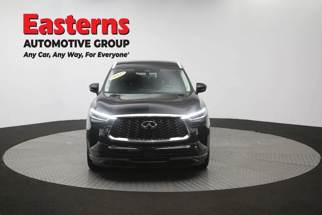 Used 2023 Black INFINITI LUXE image 57