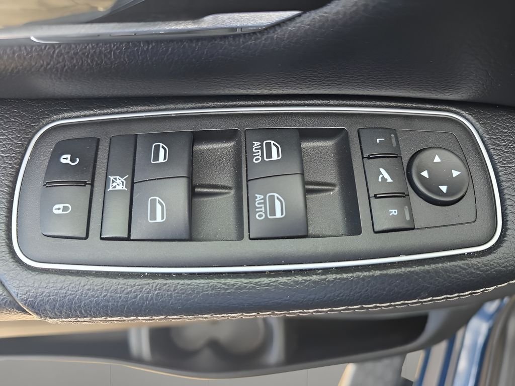 Used 2023 Blue Ram Laramie image 34