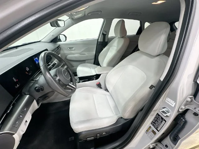 Used 2025 Cyber Gray Metallic Hyundai SEL image 21