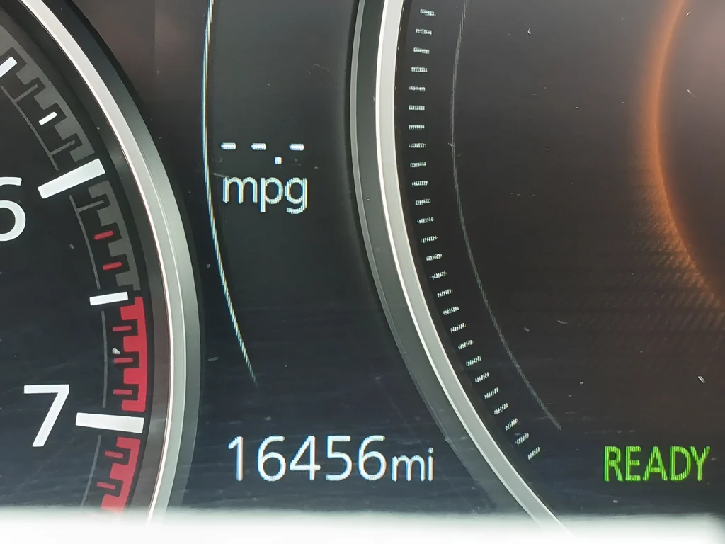 Used 2025 Silver Mazda 3.3 Turbo Preferred image 14