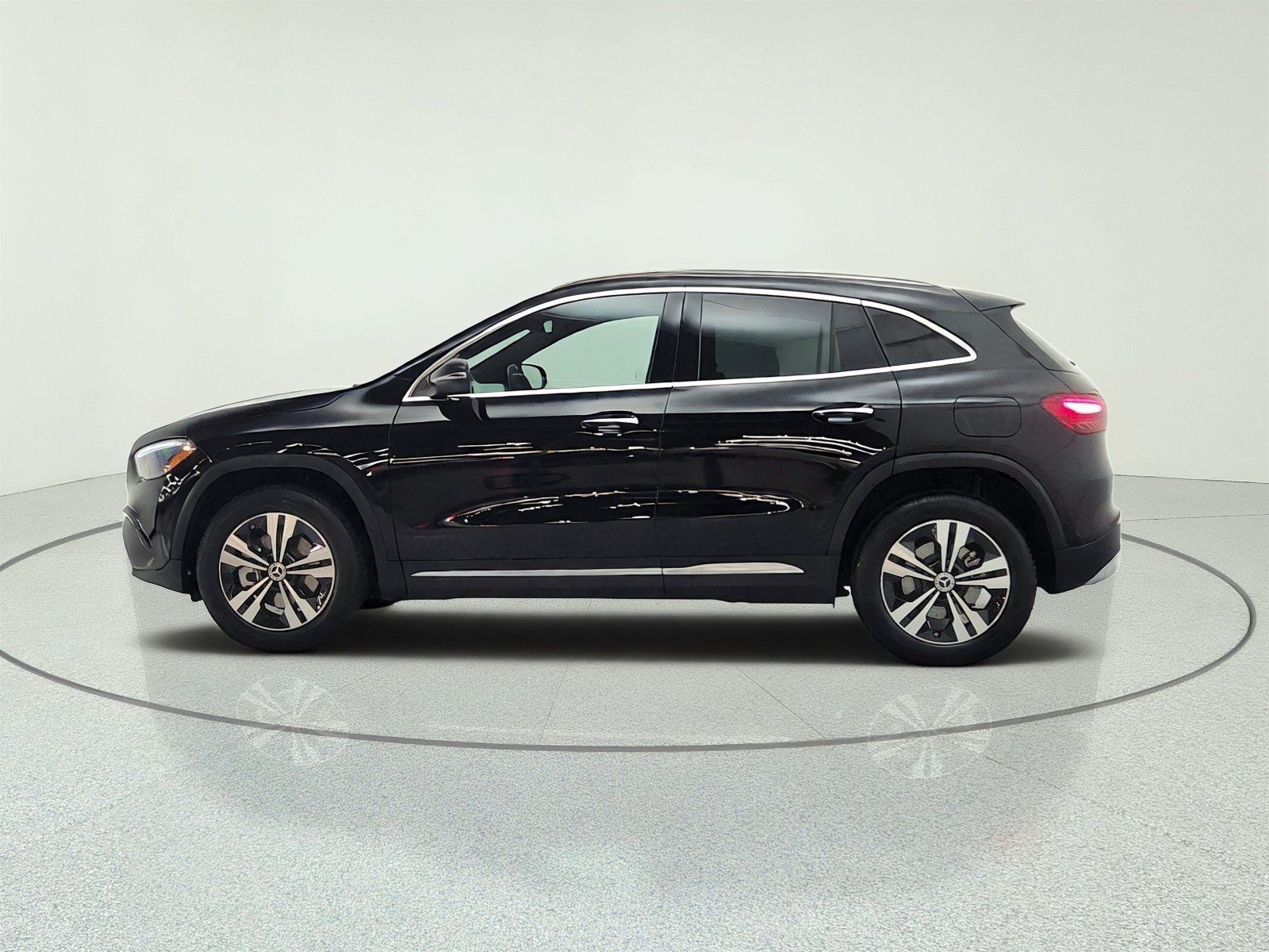 Certified Used 2026 Night Black Mercedes-Benz GLA 250 SUV image 8