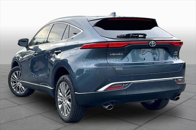 Certified Used 2022 COASTAL GRAY METALLI Toyota  image 11
