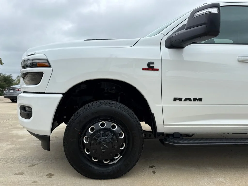 New 2026 Bright White Clear-Coat Exterior Paint RAM Laramie image 5