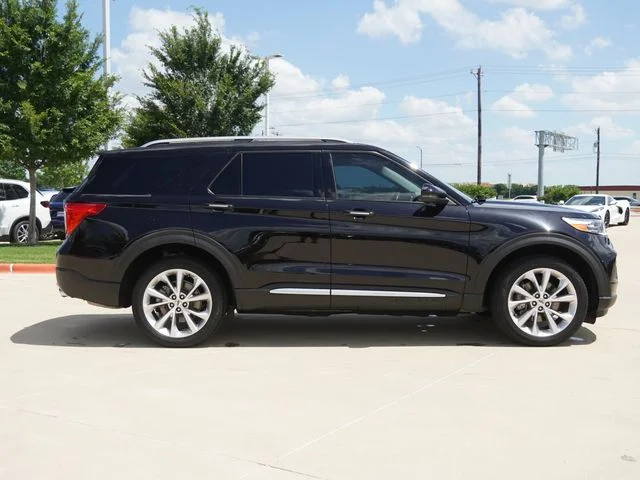 Used 2023 Black Ford Platinum image 11
