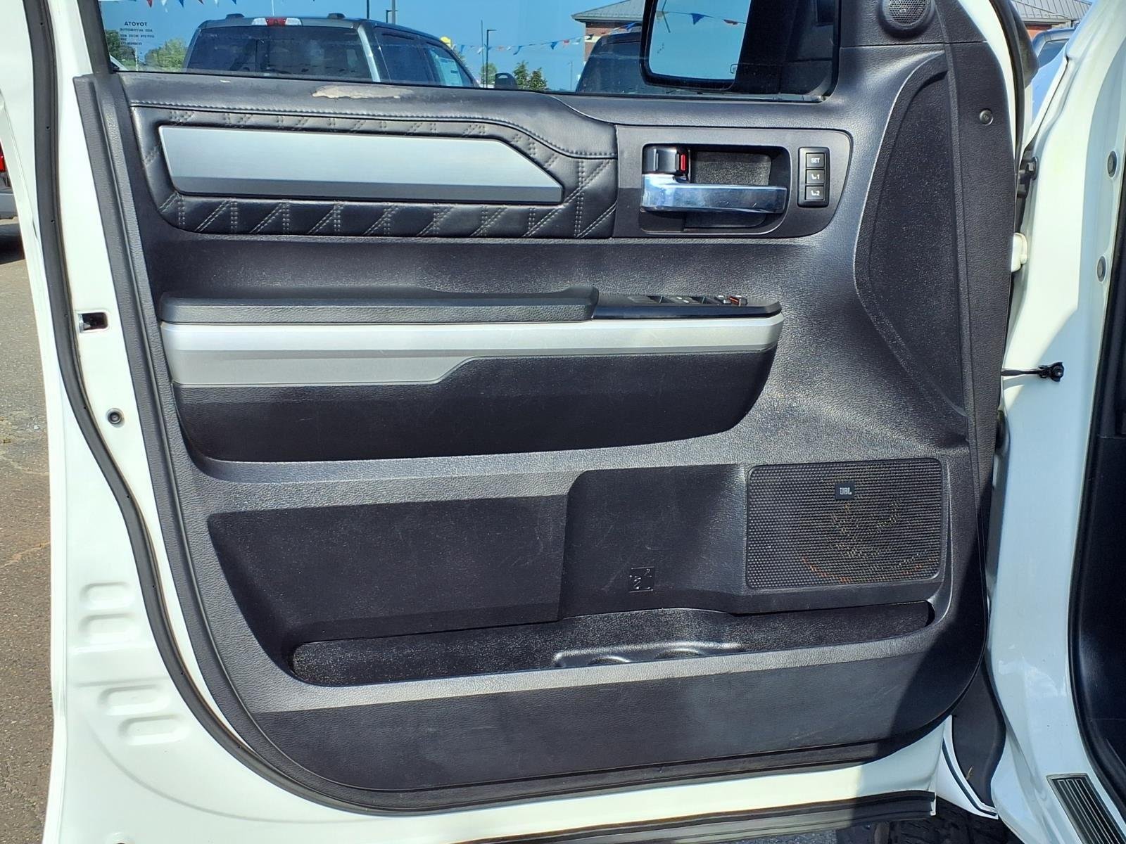 Used 2016 Super White Toyota Platinum image 30