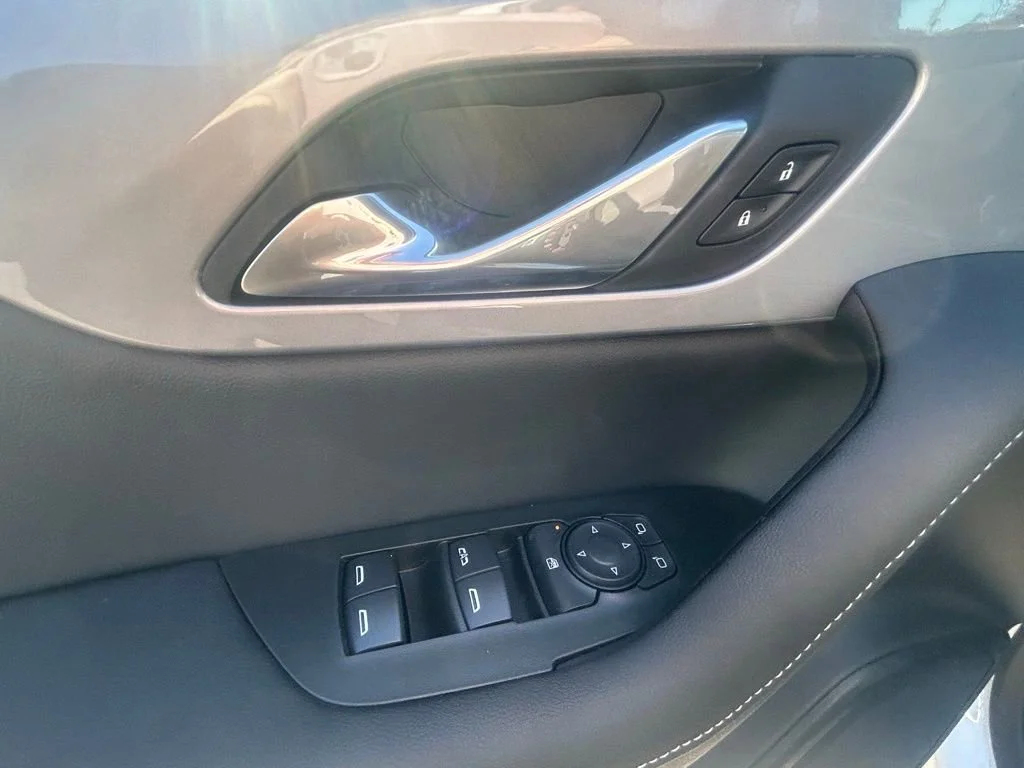 2025 Chevrolet Blazer 2LT - Photo 17