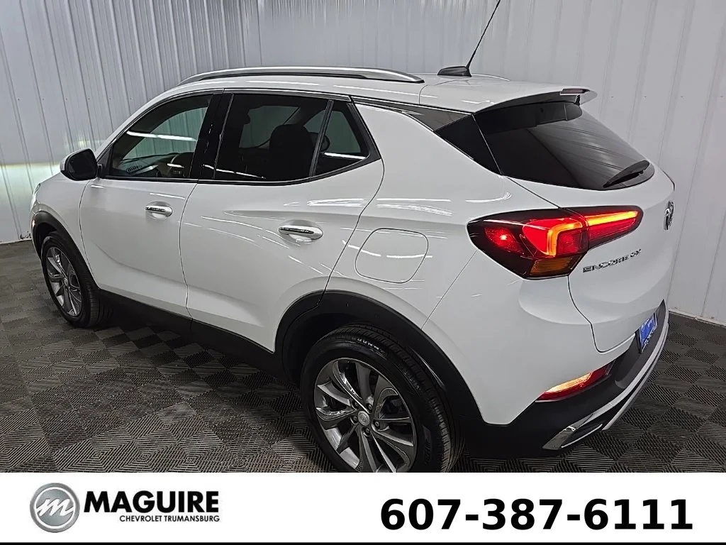 Used 2022 White Buick Essence image 9