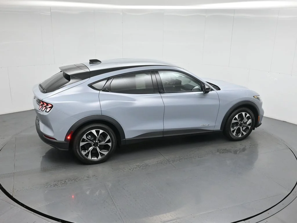 New 2026 Gray Ford Select image 37
