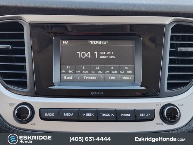 Used 2019 Gray Hyundai SE image 17