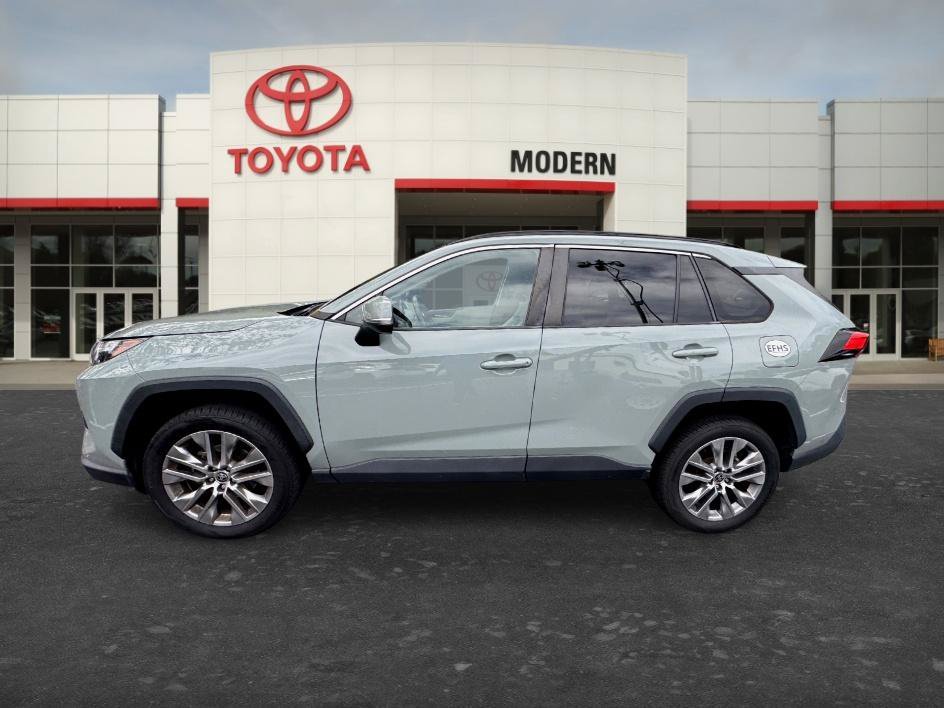 Certified Used 2022 Lunar Toyota XLE Premium image 24